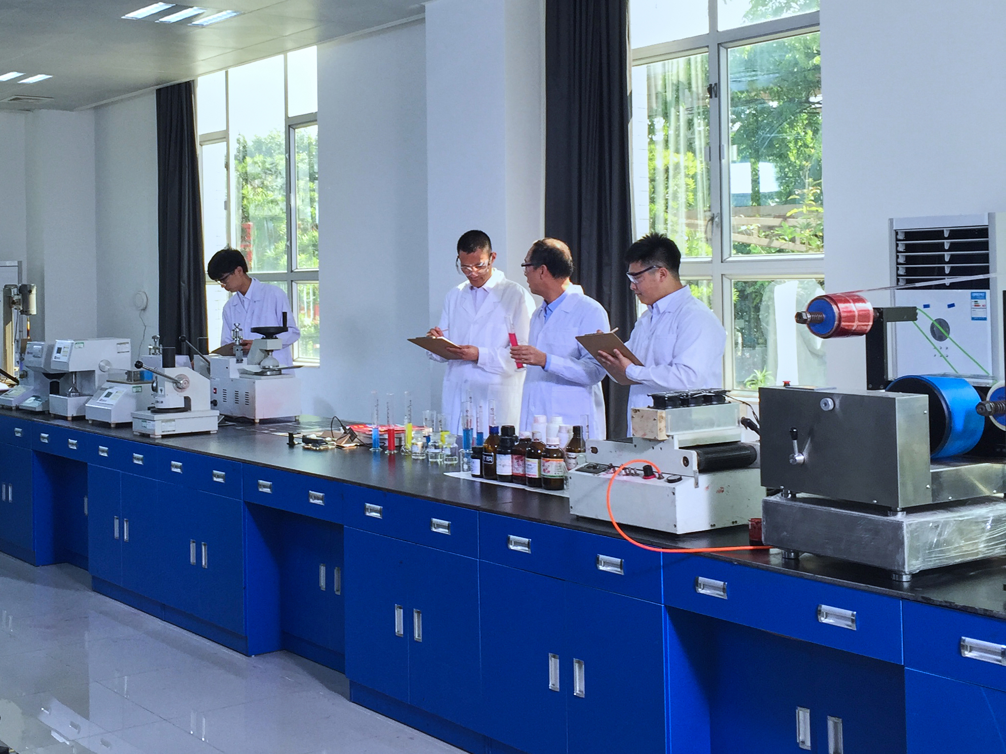 無(wú)溶劑凹版印刷機(jī)